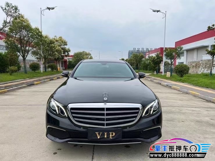 19年奔驰E轿车抵押车出售