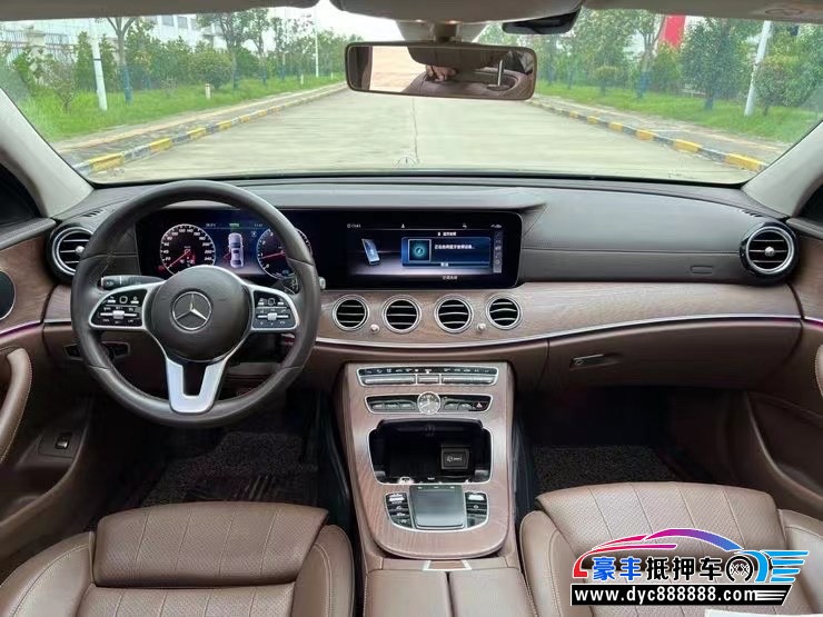 19年奔驰E轿车抵押车出售