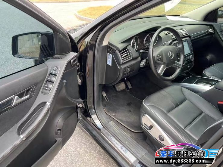 17年奔驰R轿车抵押车出售