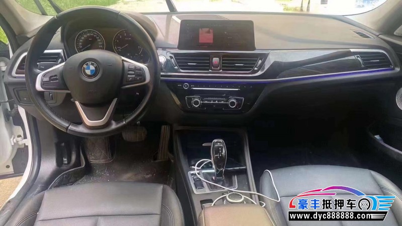 21年宝马1系轿车抵押车出售