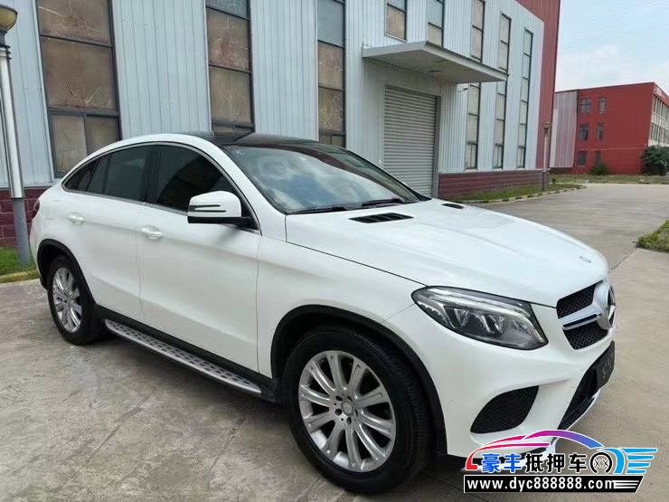 15年奔驰GLE轿车抵押车出售