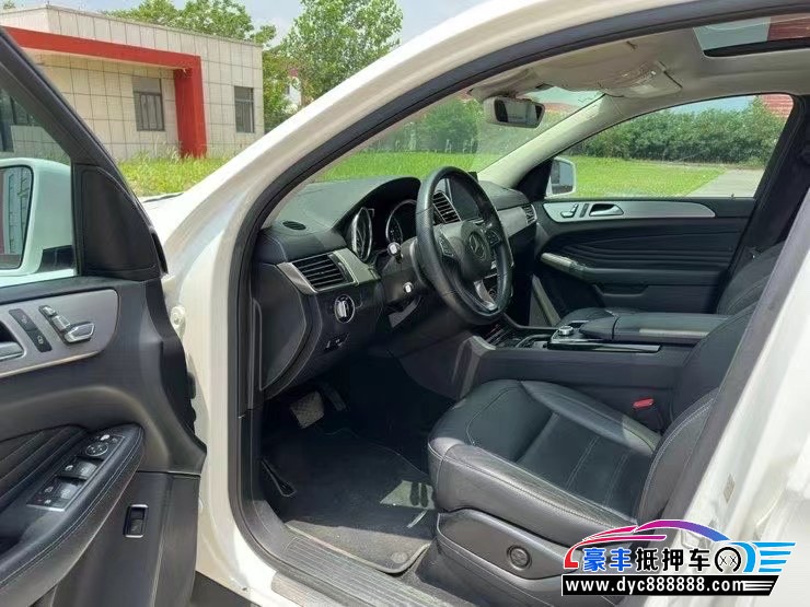 15年奔驰GLE轿车抵押车出售