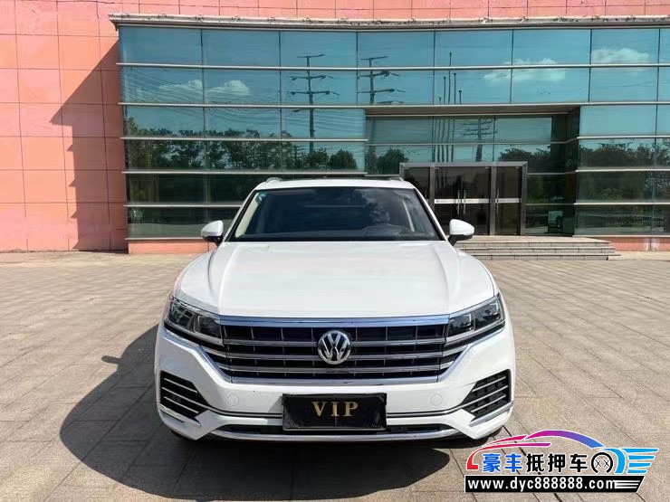 20年大众途锐轿车抵押车出售