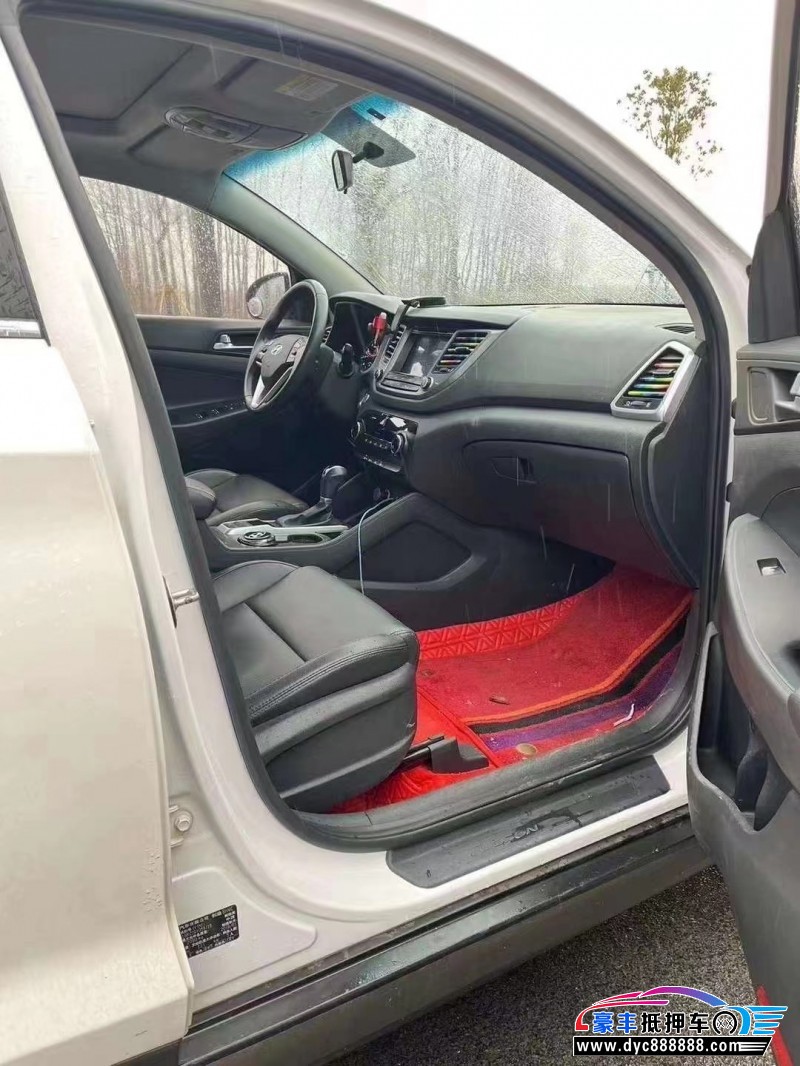 16年现代途胜SUV抵押车出售