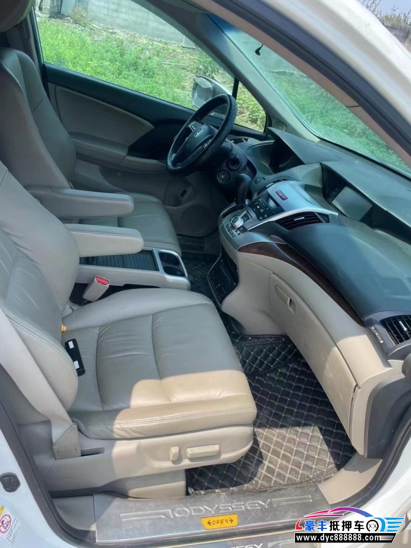 14年本田奥德赛轿车抵押车出售