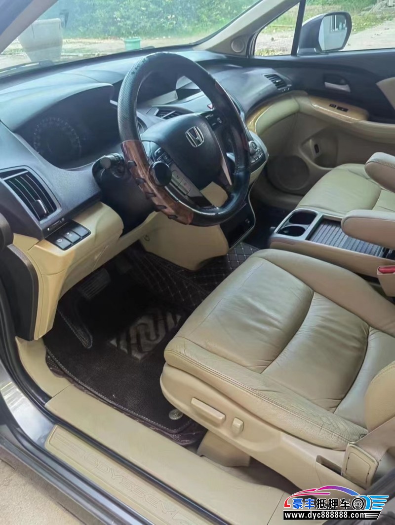 11年本田奥德赛轿车抵押车出售
