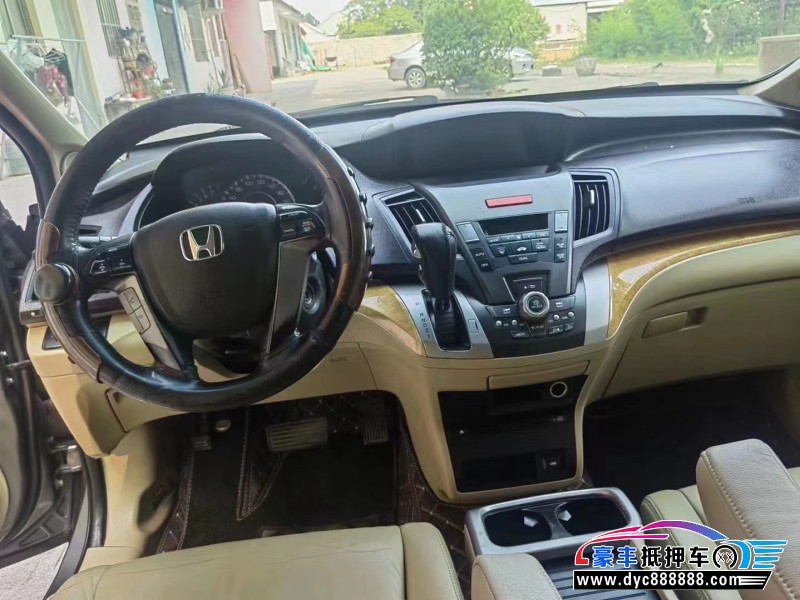 11年本田奥德赛轿车抵押车出售