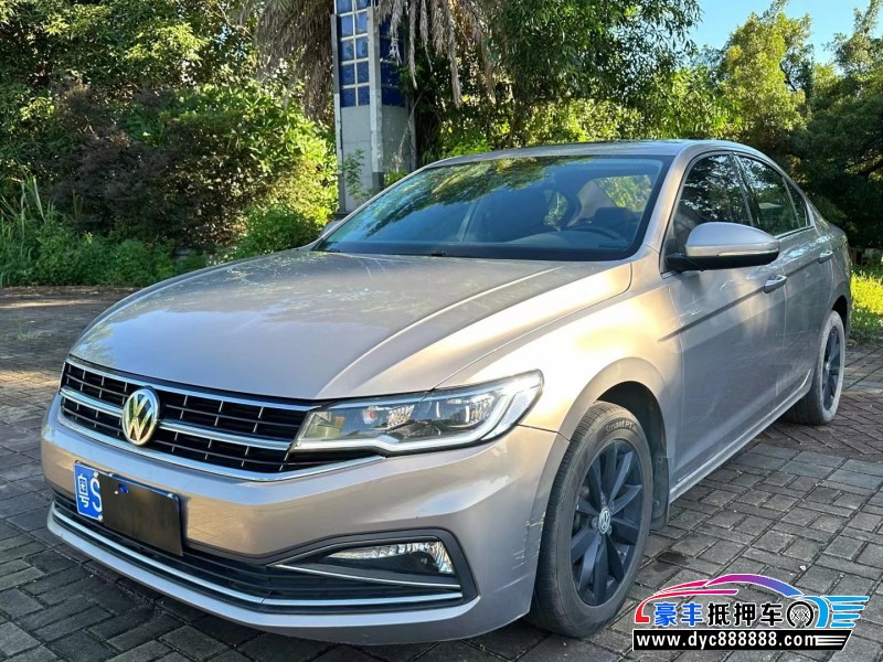 20年大众宝来轿车抵押车出售