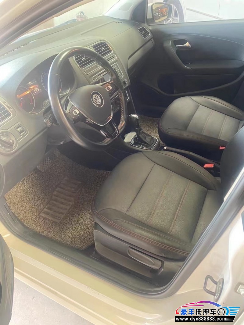 16年大众polo轿车抵押车出售