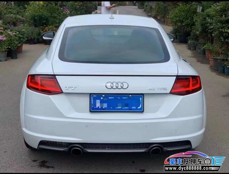 18年奥迪TT轿车抵押车出售