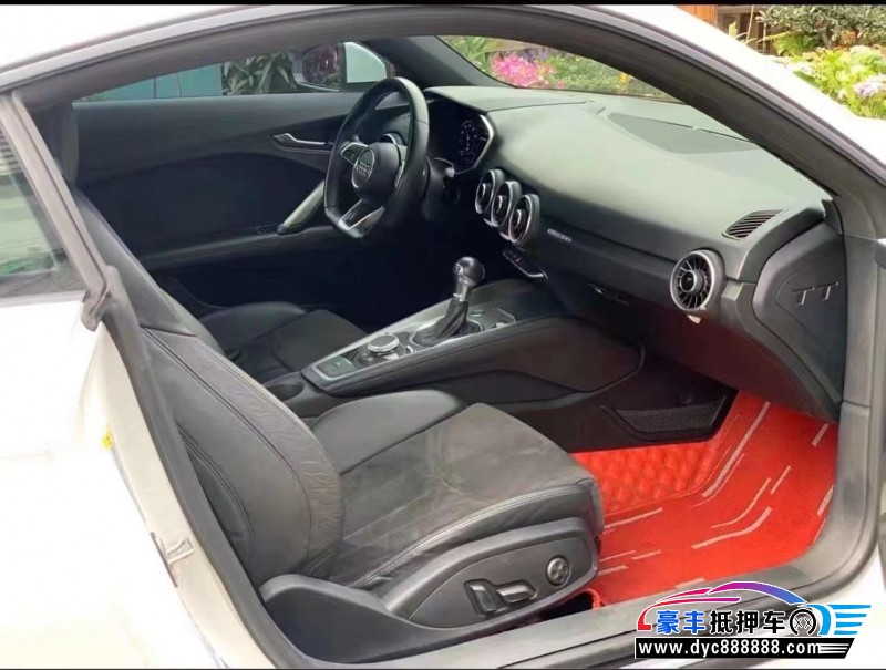 18年奥迪TT轿车抵押车出售