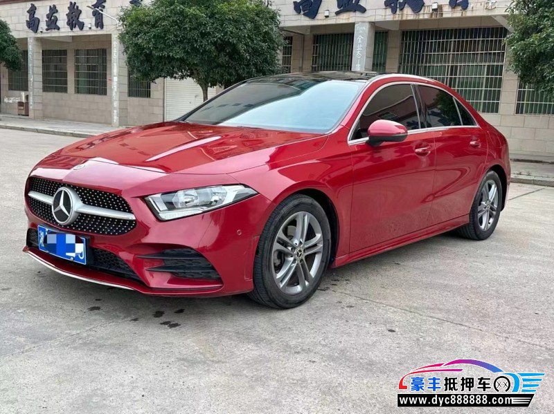 21年奔驰A轿车抵押车出售