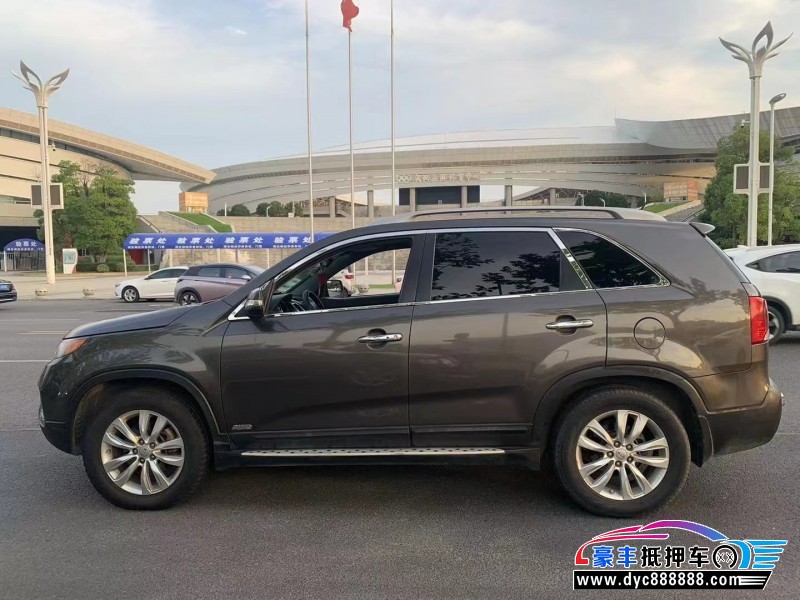 12年起亚索兰托SUV抵押车出售