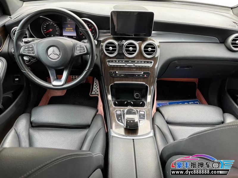 17年奔驰GLCSUV抵押车出售