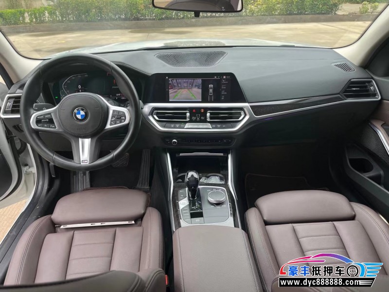 20年宝马3系轿车抵押车出售