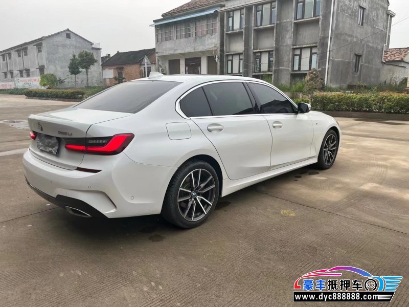 20年宝马3系轿车抵押车出售