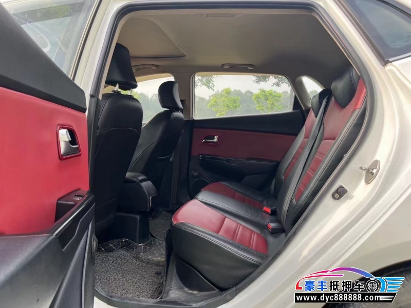 16年起亚K2轿车抵押车出售