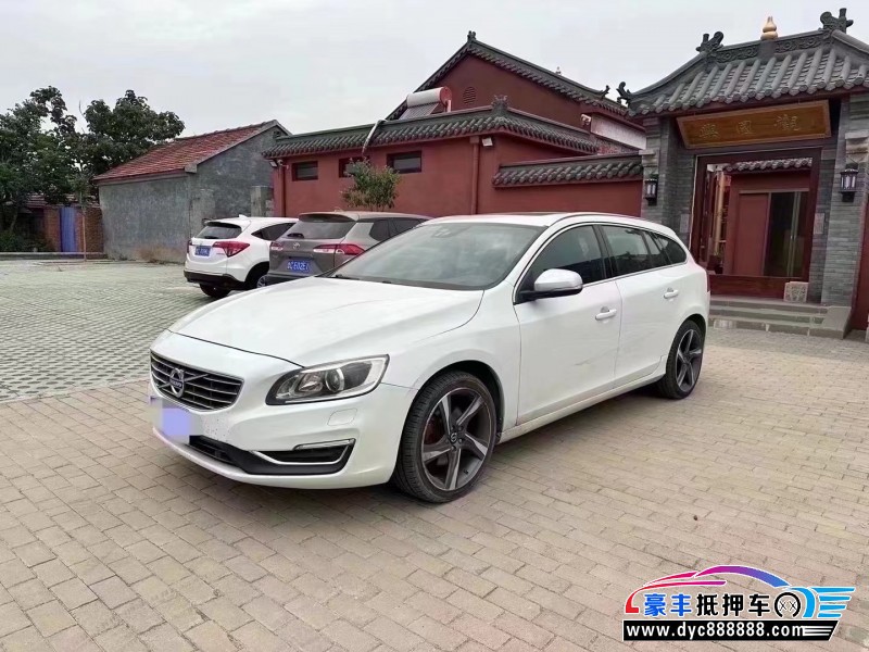 14年沃尔沃V60轿车抵押车出售