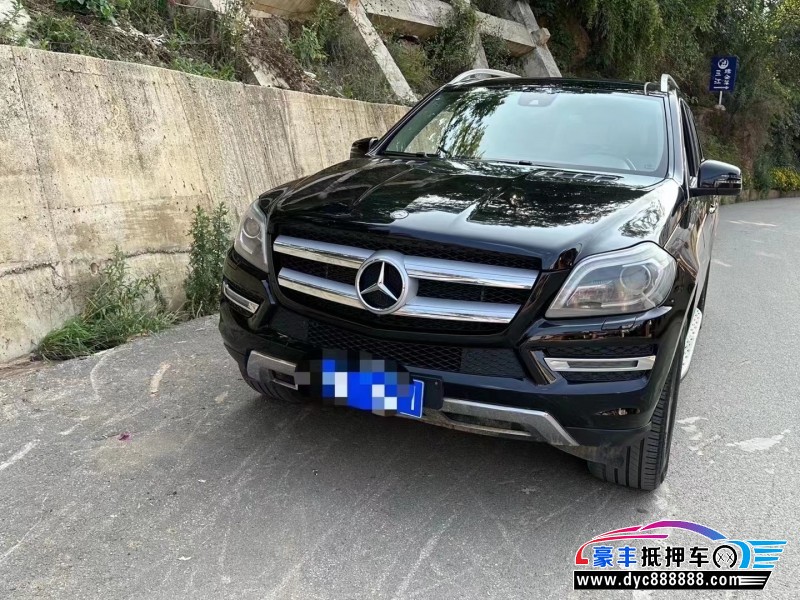 14年奔驰GL轿车抵押车出售