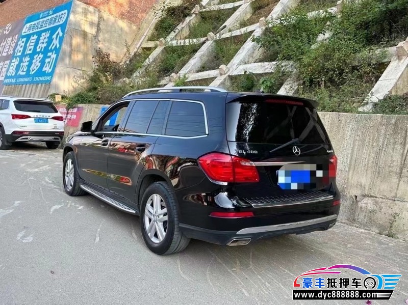 14年奔驰GL轿车抵押车出售