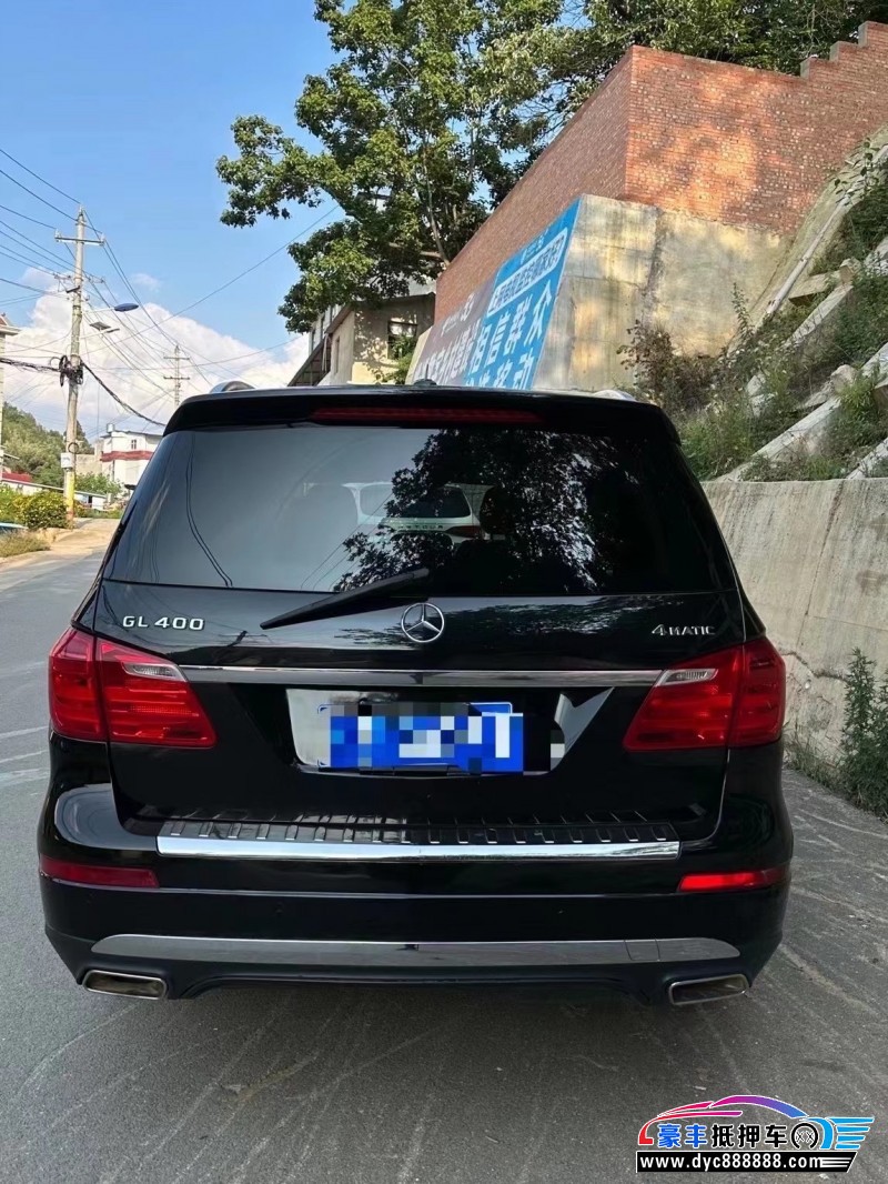 14年奔驰GL轿车抵押车出售