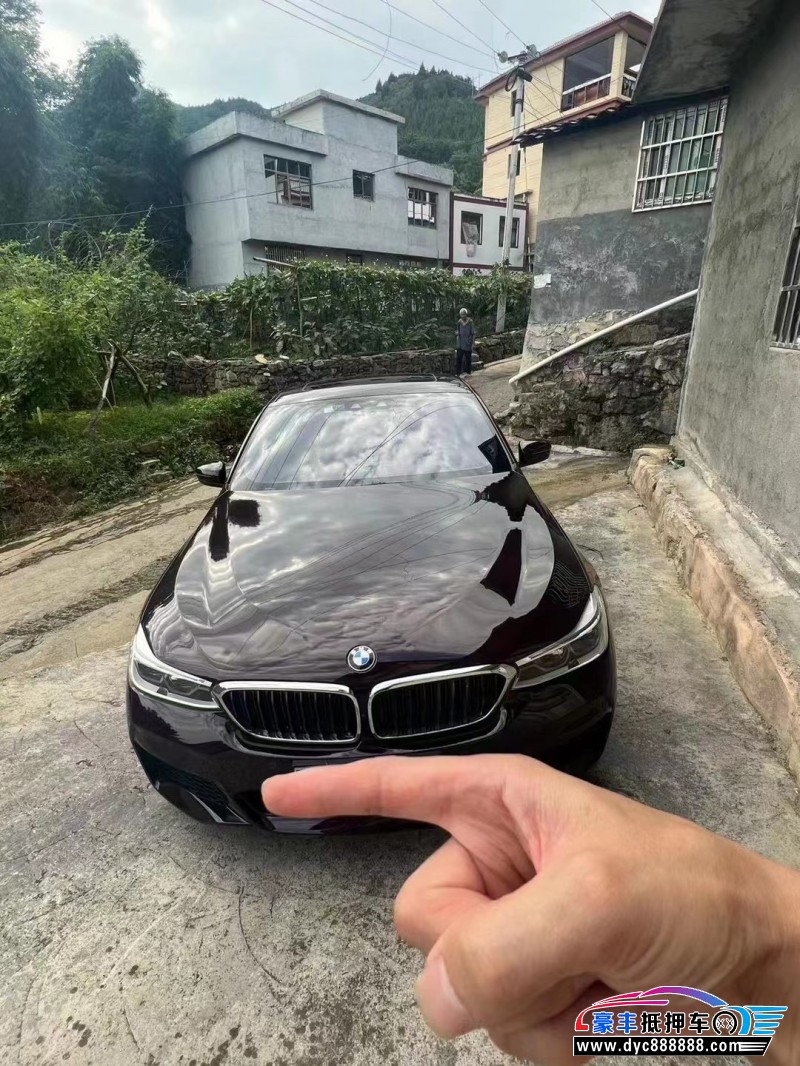 20年宝马6系轿车抵押车出售