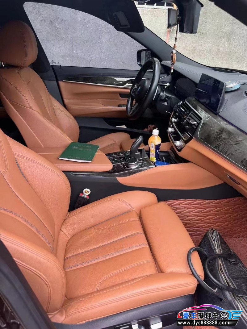 20年宝马6系轿车抵押车出售