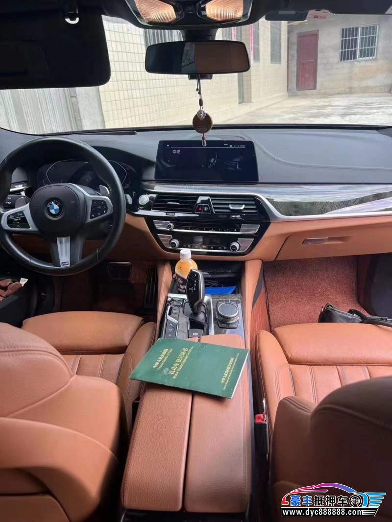 20年宝马6系轿车抵押车出售