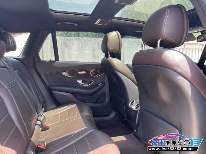 19年奔驰GLCSUV抵押车出售