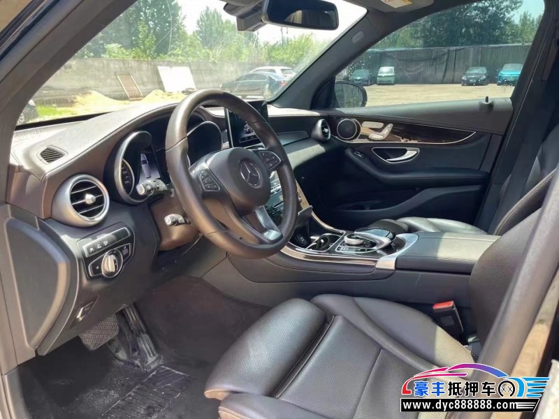 19年奔驰GLCSUV抵押车出售