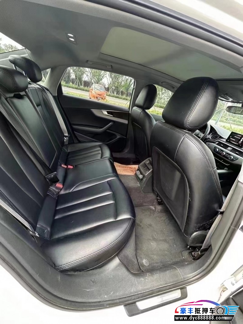 18年奥迪A4轿车抵押车出售