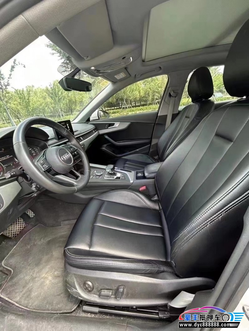 18年奥迪A4轿车抵押车出售
