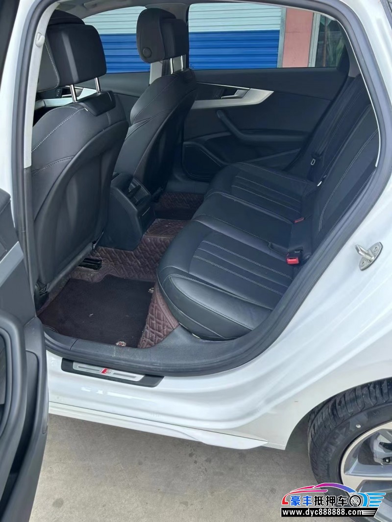 21年奥迪A4轿车抵押车出售