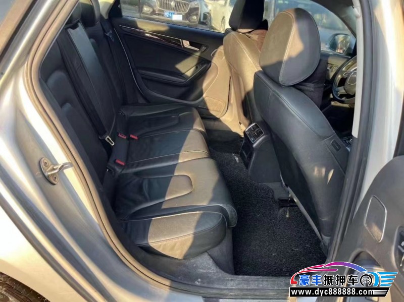 12年奥迪A4轿车抵押车出售