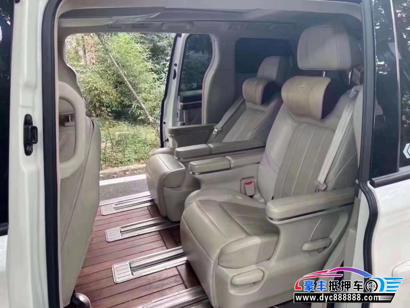 20年传祺M8轿车抵押车出售