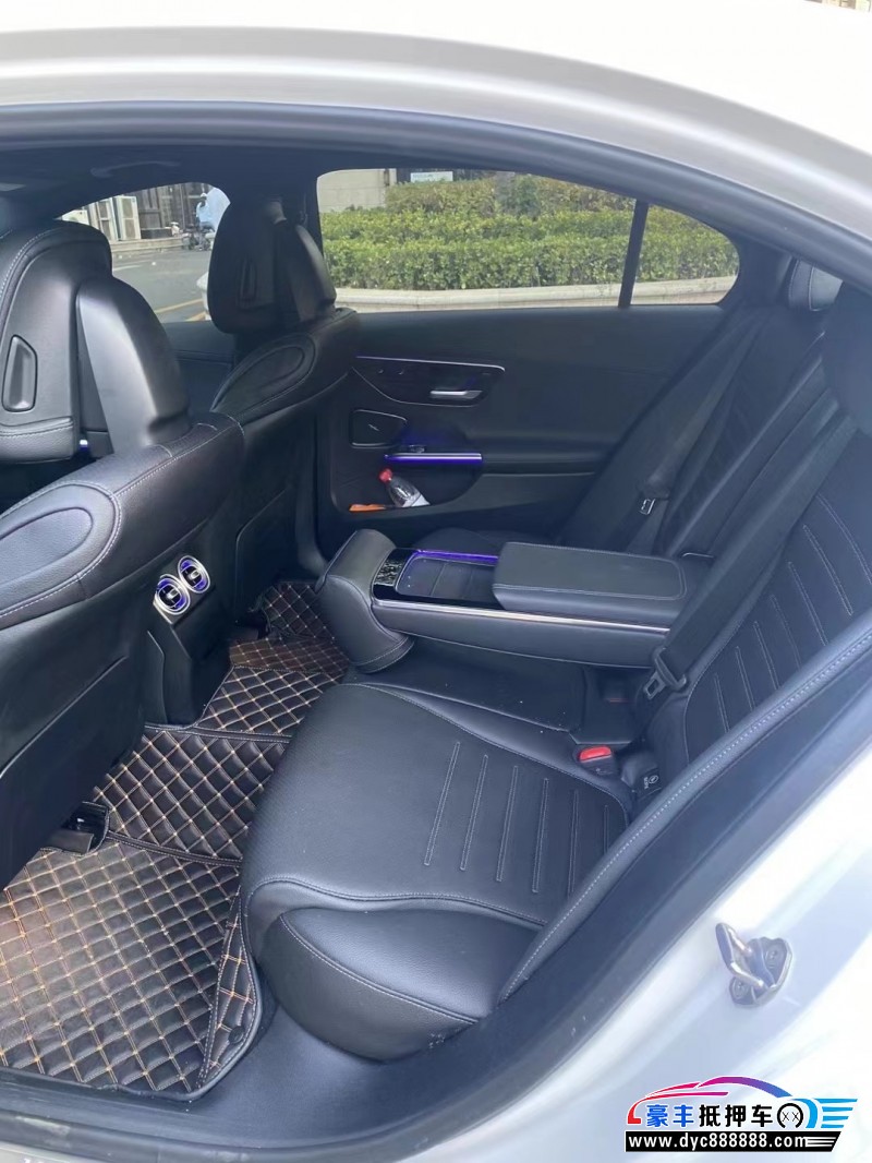 22年奔驰CSUV抵押车出售