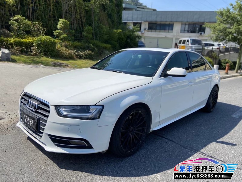 12年奥迪A4轿车抵押车出售