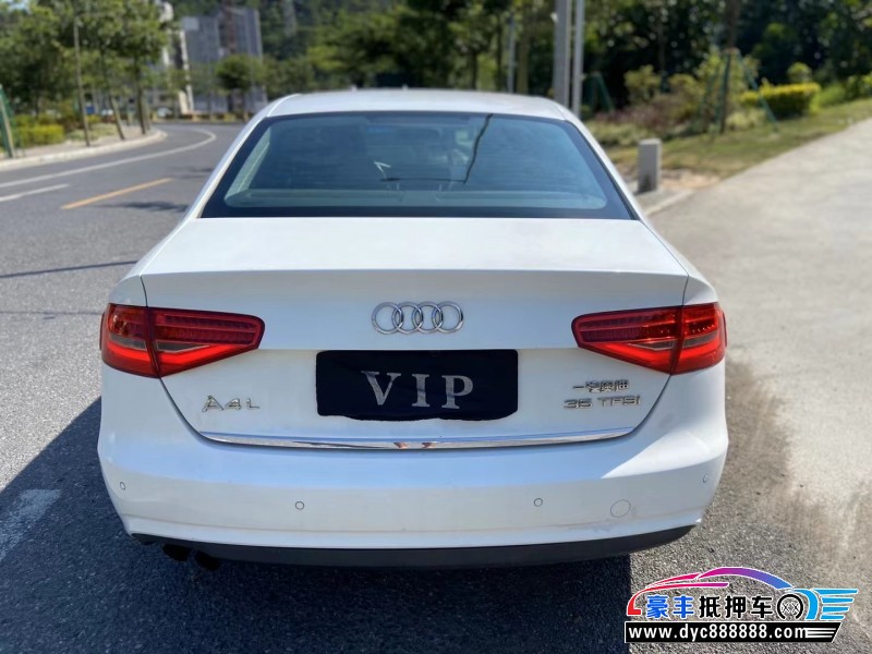 12年奥迪A4轿车抵押车出售