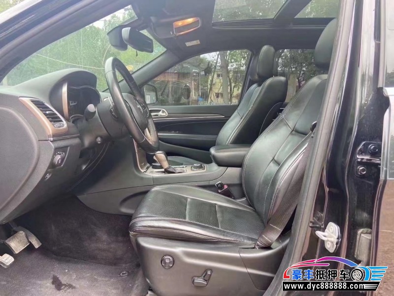 17年Jeep大切诺基SUV抵押车出售