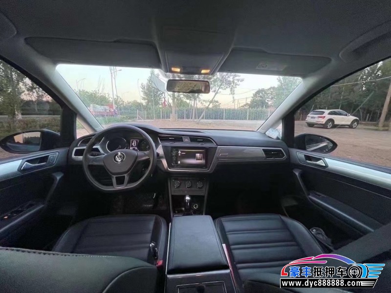 21年大众途安轿车抵押车出售