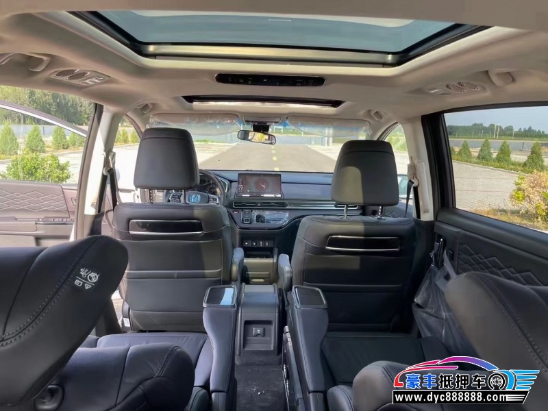 22年本田艾力绅轿车抵押车出售