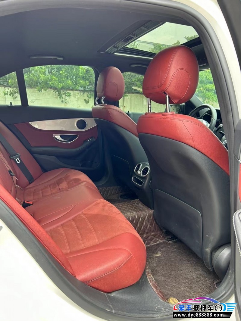 20年奔驰C轿车抵押车出售