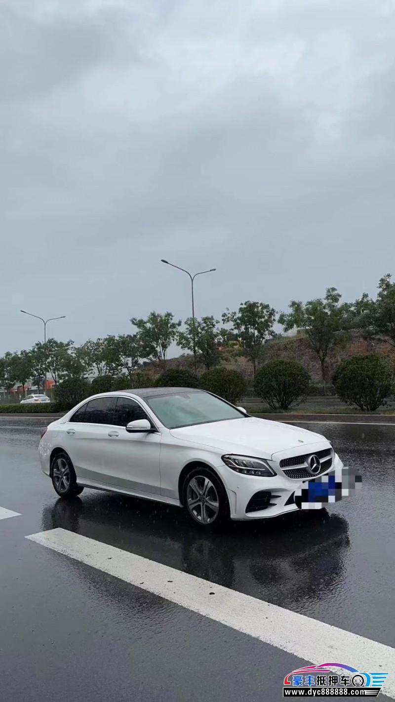 20年奔驰C轿车抵押车出售