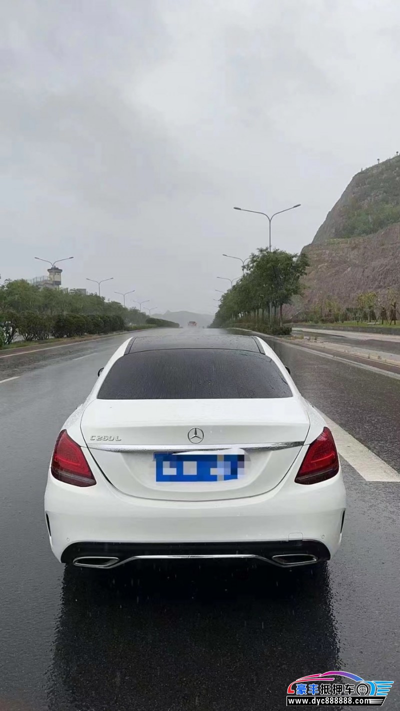 20年奔驰C轿车抵押车出售