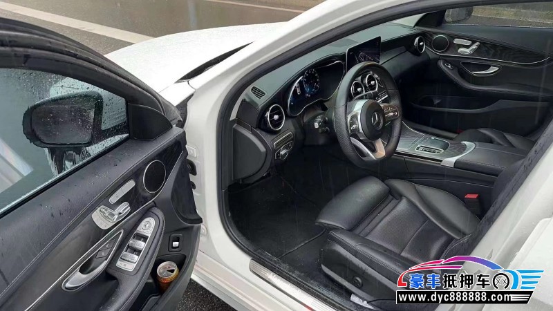 20年奔驰C轿车抵押车出售