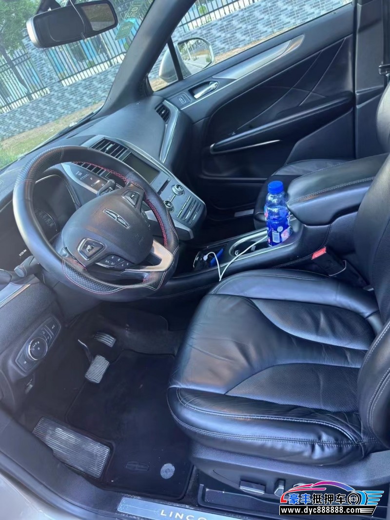 16年林肯MKC轿车抵押车出售