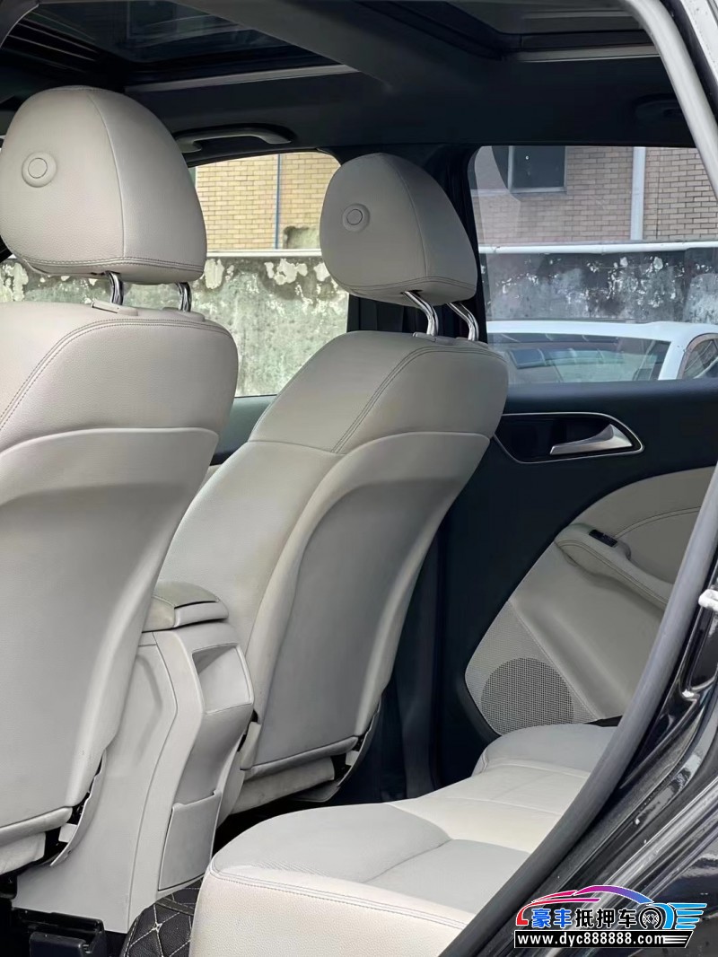 15年奔驰B轿车抵押车出售