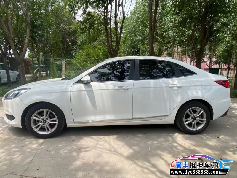 19年福特福睿斯轿车抵押车出售