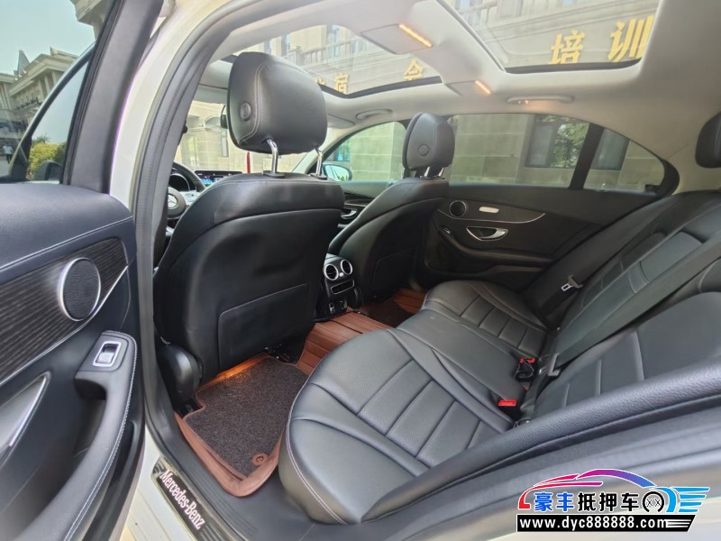 20年奔驰C轿车抵押车出售