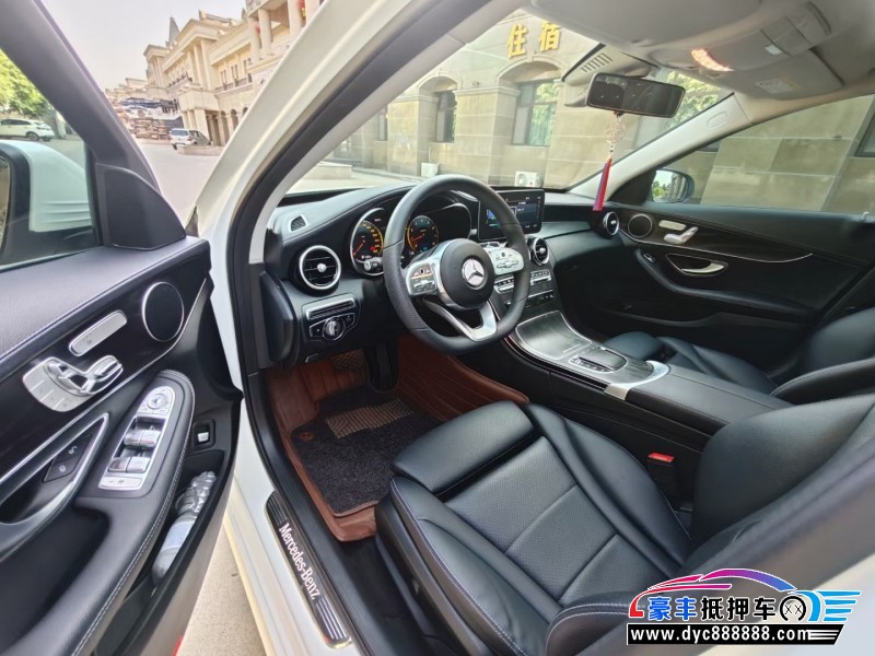 20年奔驰C轿车抵押车出售